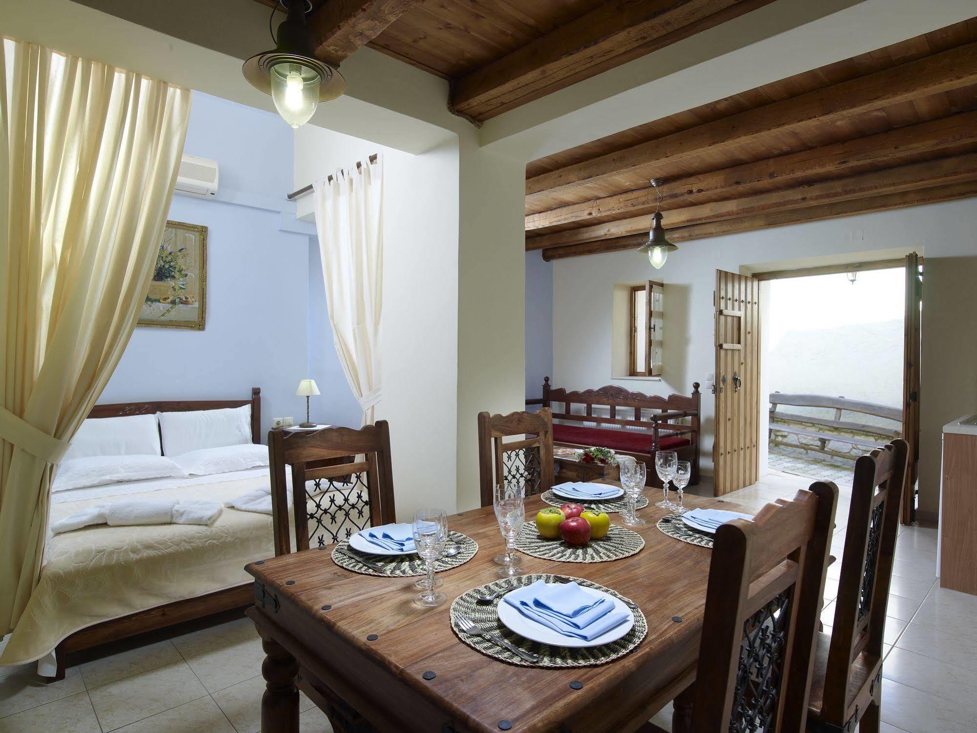 Petronikoli Traditional House Choudetsi Экстерьер фото